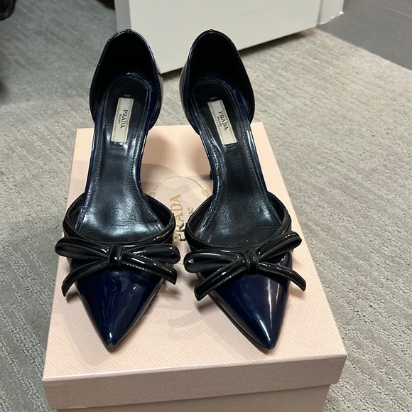 Prada D’orsay style pumps navy/black size 37.5 - Picture 1 of 4
